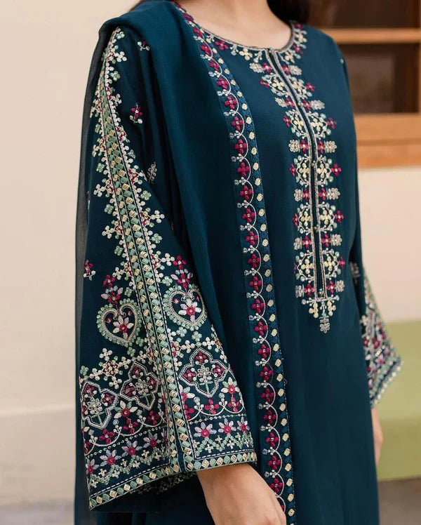 Adaab 3PC – Elegance in Every Thread