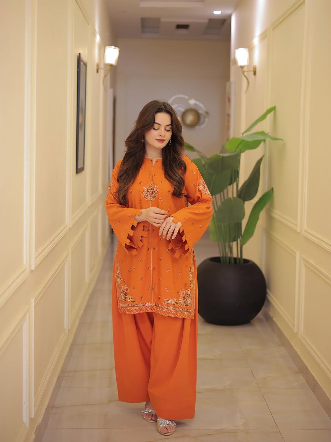 Olaaa 2pc Farshi Shalwar